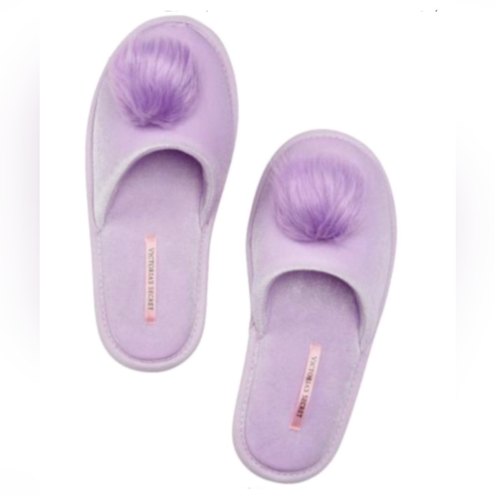 VICTORIA'S SECRET Fur Pom-Pom Lavender Slippers (S)